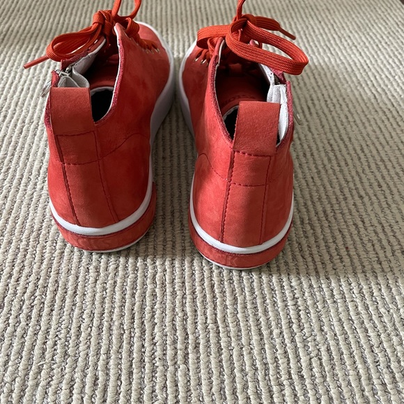 BlackStone Shoes - Picture 4 of 9